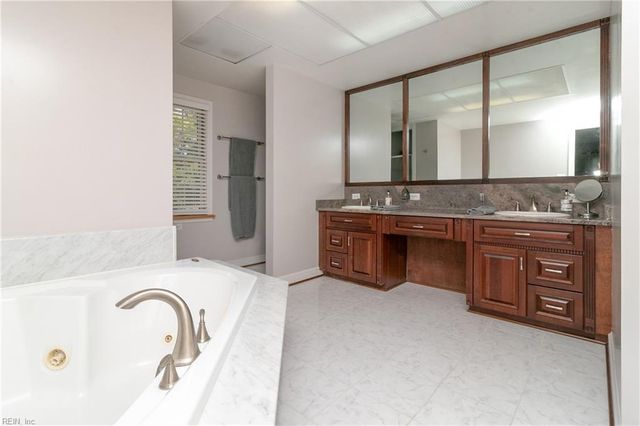 708 Pebble QUAY, Chesapeake, VA 23320