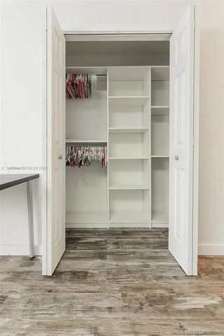 219 NE 14th Ave 307, Hallandale Beach, FL 33009