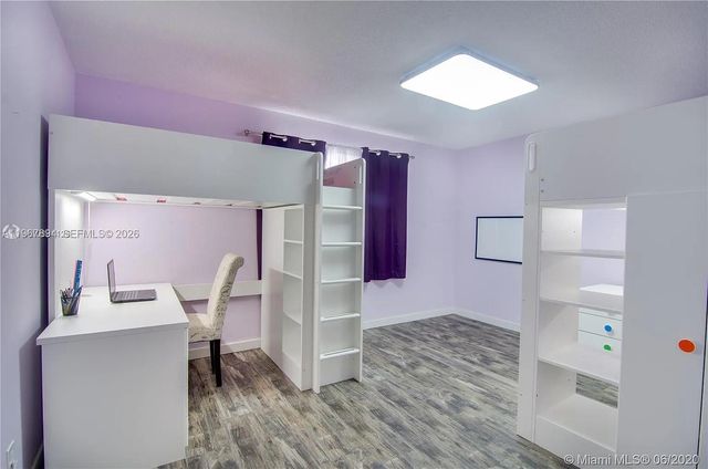 219 NE 14th Ave 307, Hallandale Beach, FL 33009