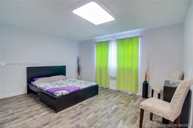 219 NE 14th Ave 307, Hallandale Beach, FL 33009