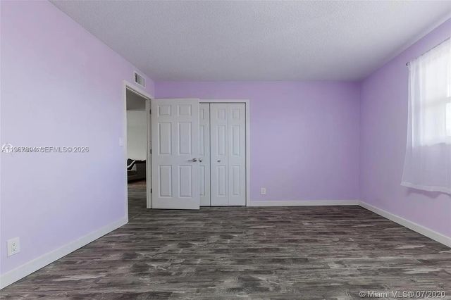 219 NE 14th Ave 307, Hallandale Beach, FL 33009