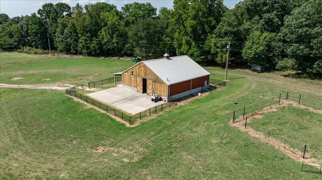 5000 SW Opal Road, Bentonville, AR 72713