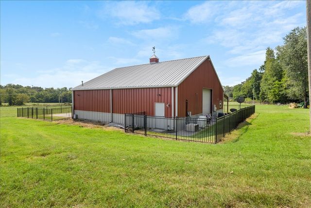 5000 SW Opal Road, Bentonville, AR 72713