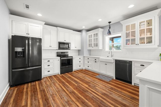 5000 SW Opal Road, Bentonville, AR 72713