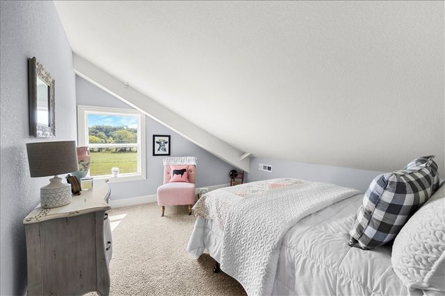 5000 SW Opal Road, Bentonville, AR 72713