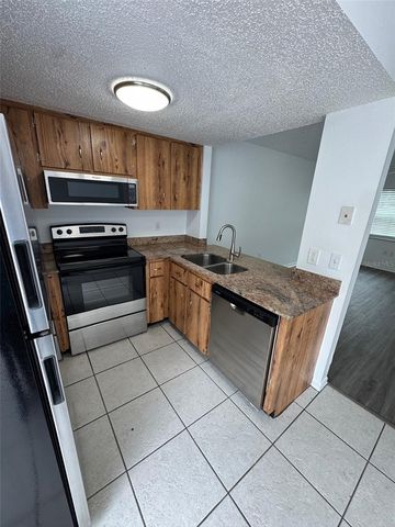 1409-1409 NE 17TH AVENUE, Ocala, FL 34470