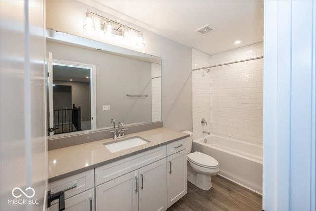 1914 Delp Court, Avon, IN 46123