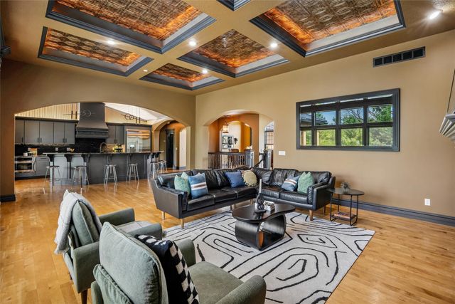 3817 Bluestem Road, Norwalk, IA 50211