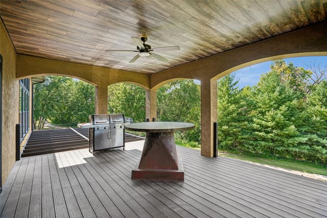 3817 Bluestem Road, Norwalk, IA 50211