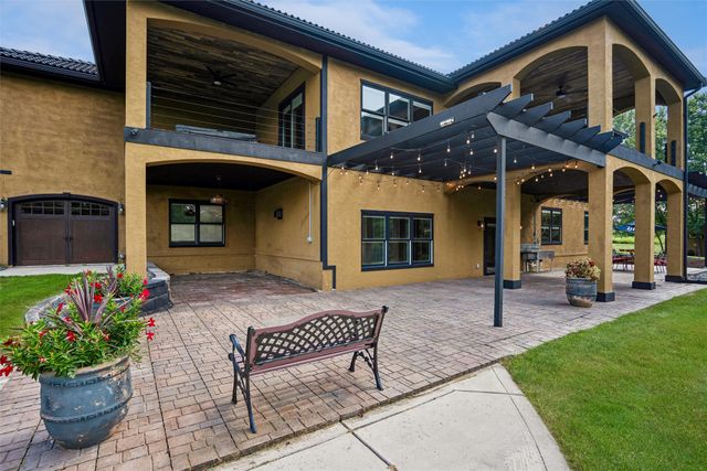 3817 Bluestem Road, Norwalk, IA 50211