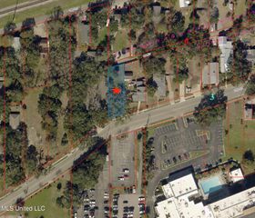 1634 2nd St Street, Gulfport, MS 39501