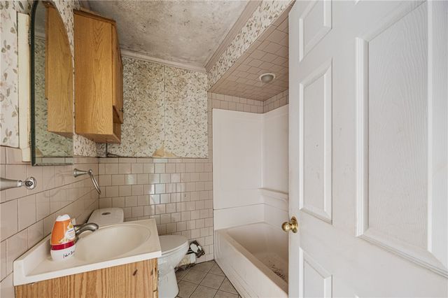 58 Manning Street, North Providence, RI 02911