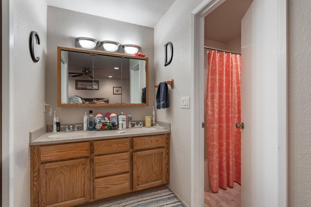 1695 Canter Court, Redding, CA 96002