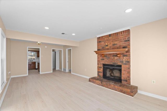 5197 KIMBARK WOODS DR, Memphis, TN 38134