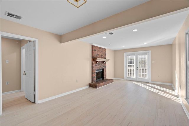 5197 KIMBARK WOODS DR, Memphis, TN 38134