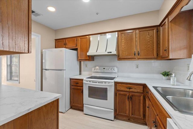 5197 KIMBARK WOODS DR, Memphis, TN 38134