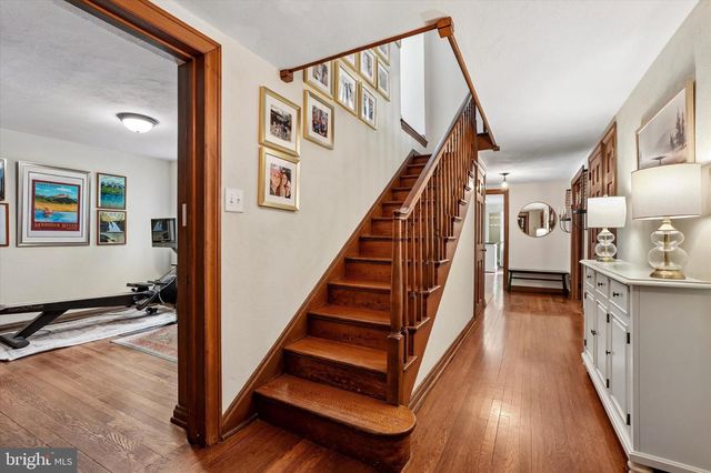 117 E MILL RD, Flourtown, PA 19031