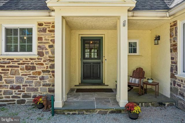 117 E MILL RD, Flourtown, PA 19031