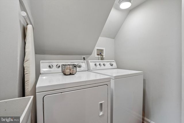 117 E MILL RD, Flourtown, PA 19031