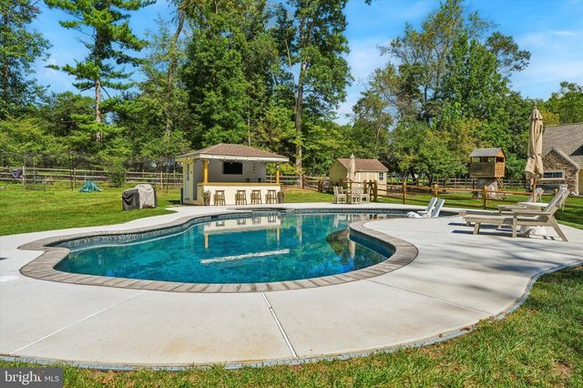 117 E MILL RD, Flourtown, PA 19031