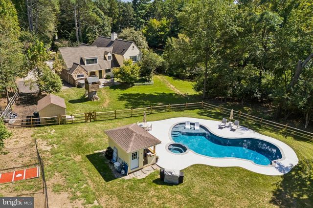 117 E MILL RD, Flourtown, PA 19031