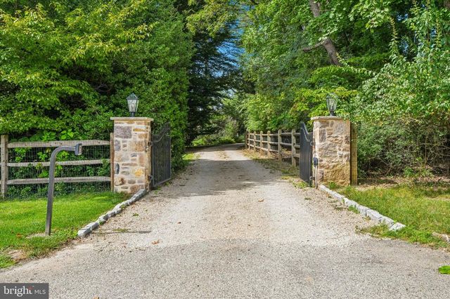 117 E MILL RD, Flourtown, PA 19031