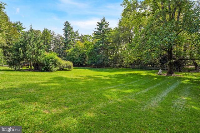 117 E MILL RD, Flourtown, PA 19031