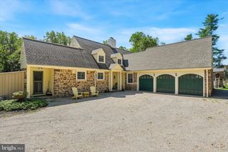 117 E MILL RD, Flourtown, PA 19031