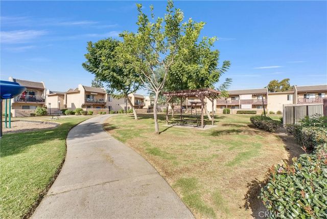 801 S Lyon 42, Santa Ana, CA 92705