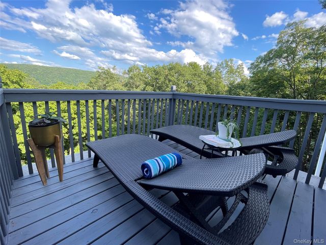 173 & 179 Brook Trail, Greenwood Lake, NY 10925