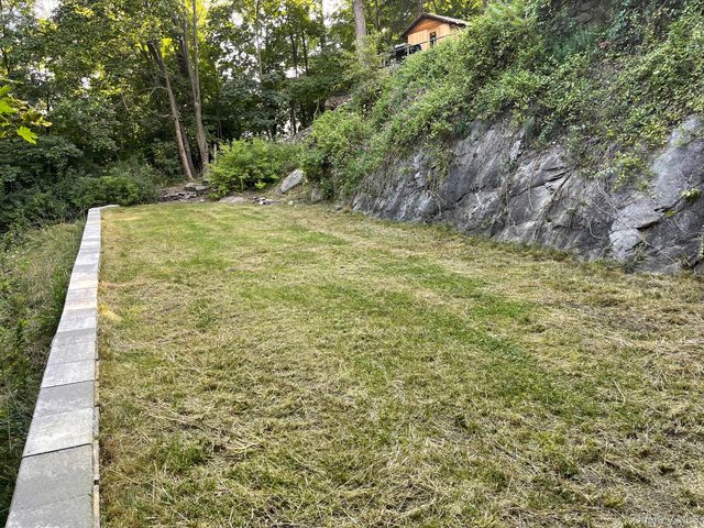 173 & 179 Brook Trail, Greenwood Lake, NY 10925