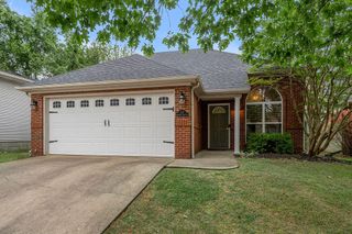 717 Rambling Creek Drive, Lexington, KY 40509