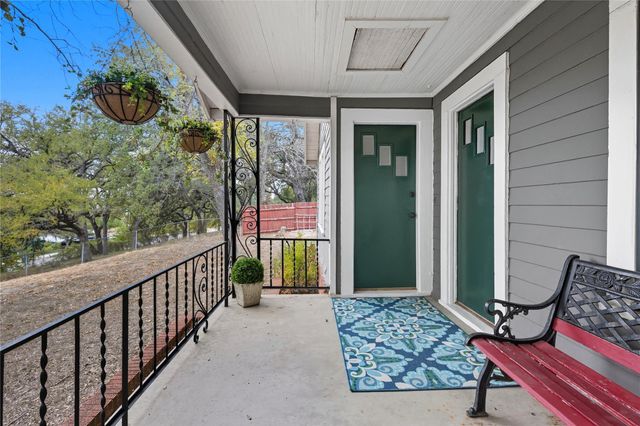 3003 Burleson RD, Austin, TX 78741