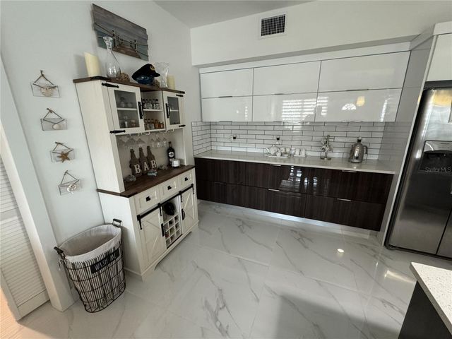 200 GARDENS EDGE DRIVE 214, Venice, FL 34285