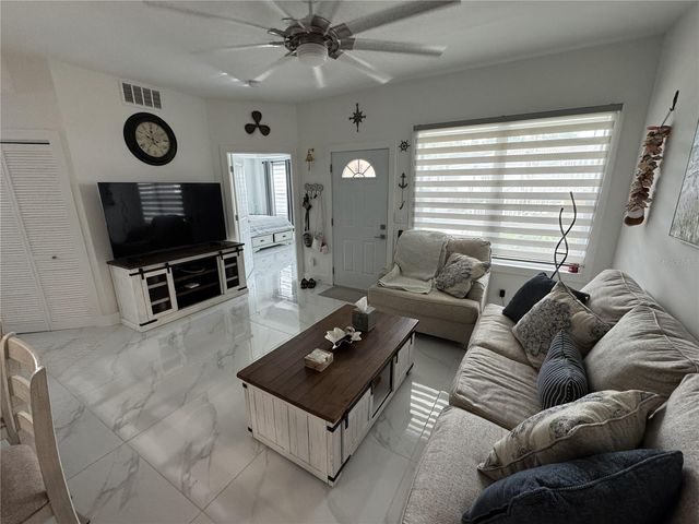 200 GARDENS EDGE DRIVE 214, Venice, FL 34285