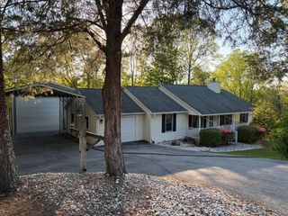 95 Indian Point Dr, Hardy, VA 24101