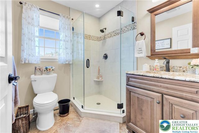 4059 Old Sentry Road, South Whitehall Twp, PA 18104