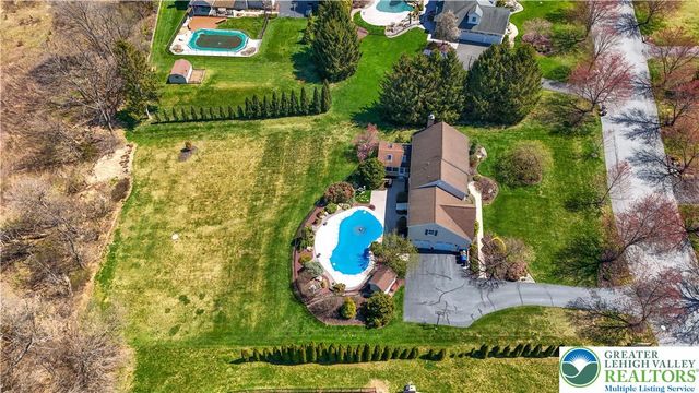 4059 Old Sentry Road, South Whitehall Twp, PA 18104