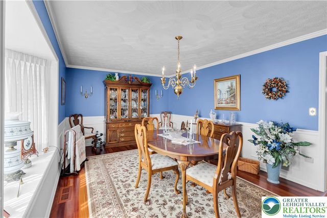 4059 Old Sentry Road, South Whitehall Twp, PA 18104