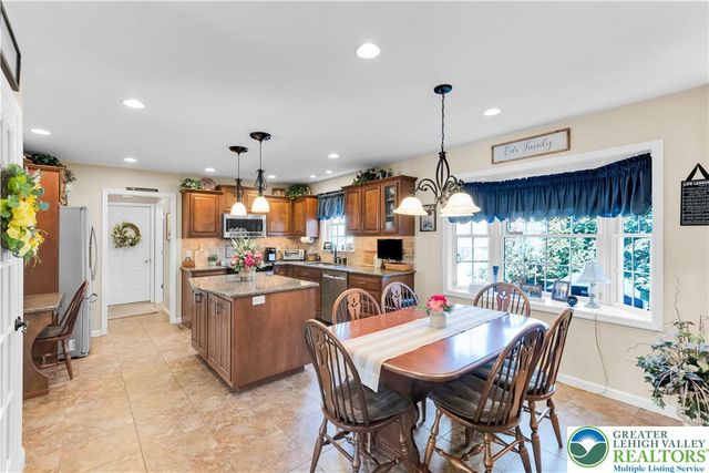 4059 Old Sentry Road, South Whitehall Twp, PA 18104