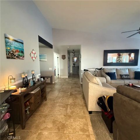 701 W Crestview, Corona, CA 92882