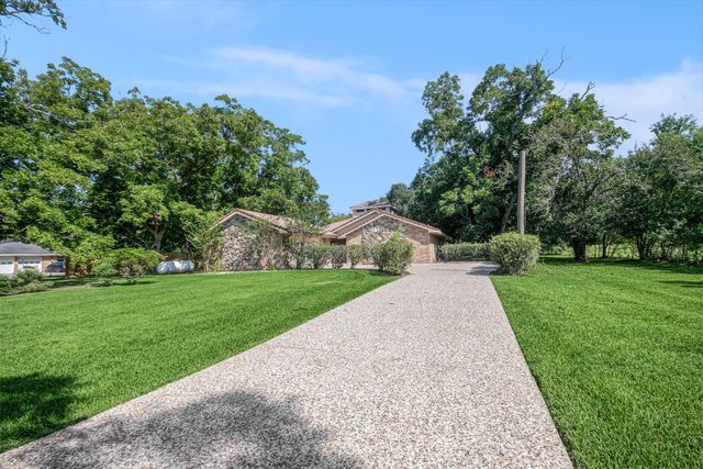 3215 Kennings Road, Crosby, TX 77532