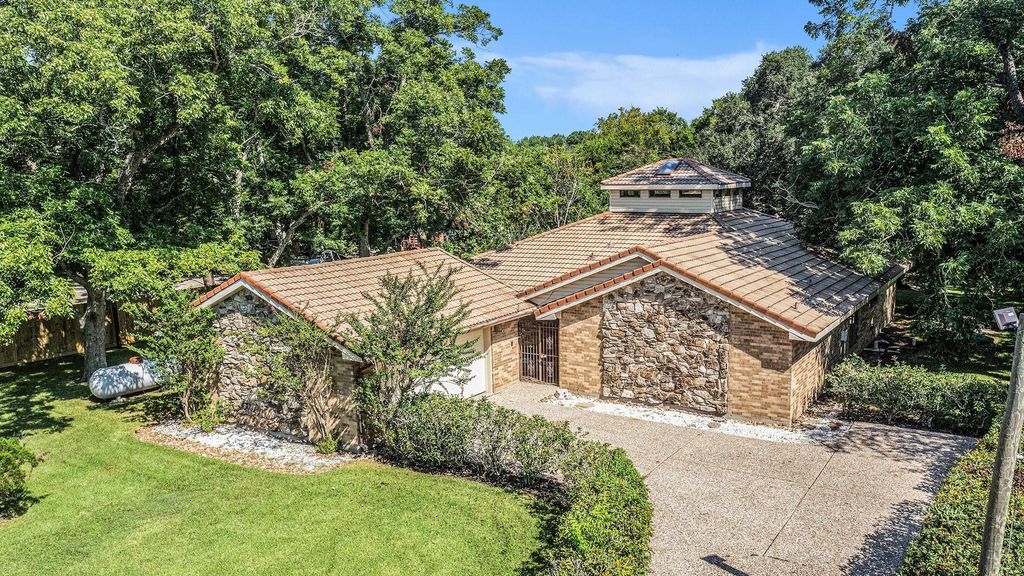3215 Kennings Road, Crosby, TX 77532