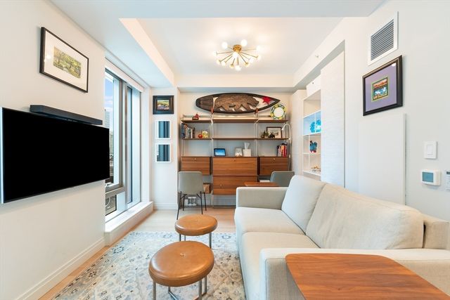 135 Seaport Blvd 818, Boston, MA 02210