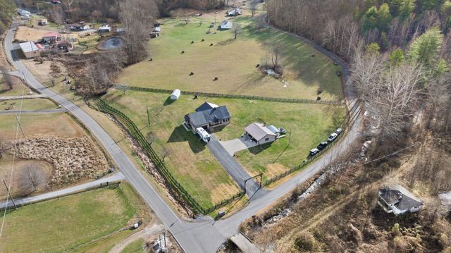 23 California Holw, Coldiron, KY 40819