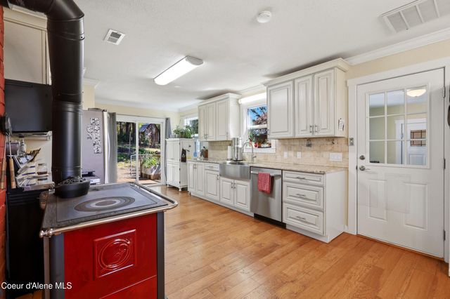 17765 S Rew RD, Worley, ID 83876