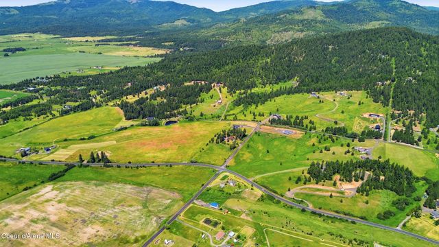 17765 S Rew RD, Worley, ID 83876