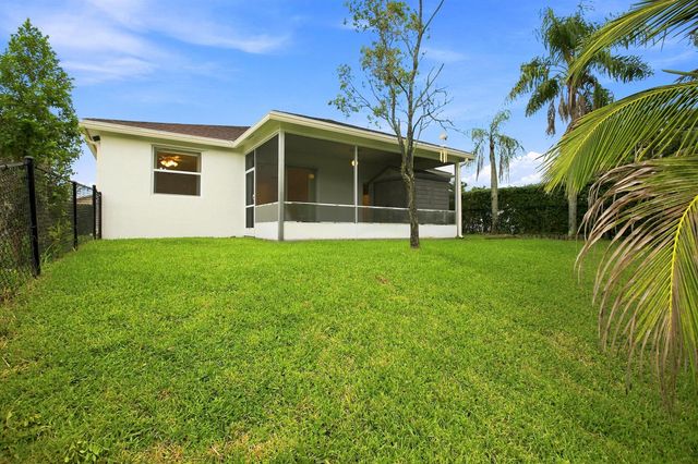 1490 Fairway Circle, Greenacres, FL 33413