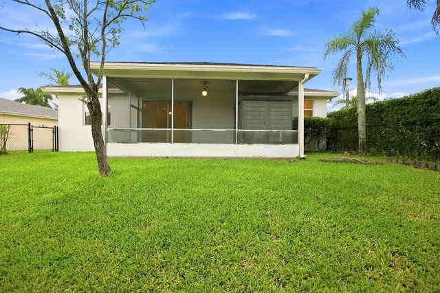 1490 Fairway Circle, Greenacres, FL 33413