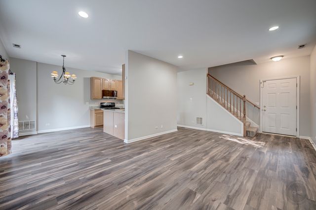 3933 Granite Court 3933, Aurora, IL 60504